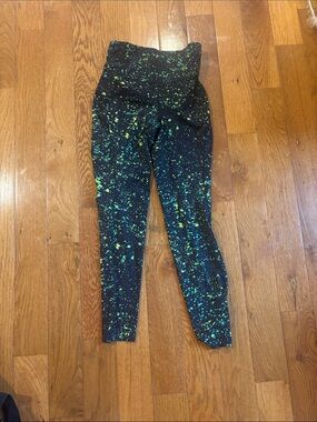 colorful lulu running leggings! size 4